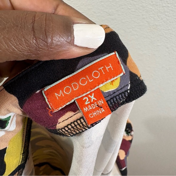 ModCloth Black Floral Pencil Skirt Size 2X Yellow Multicolor Stretch Knit Casual - Picture 9 of 11